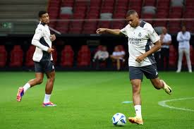 同时促进国 同时促进国